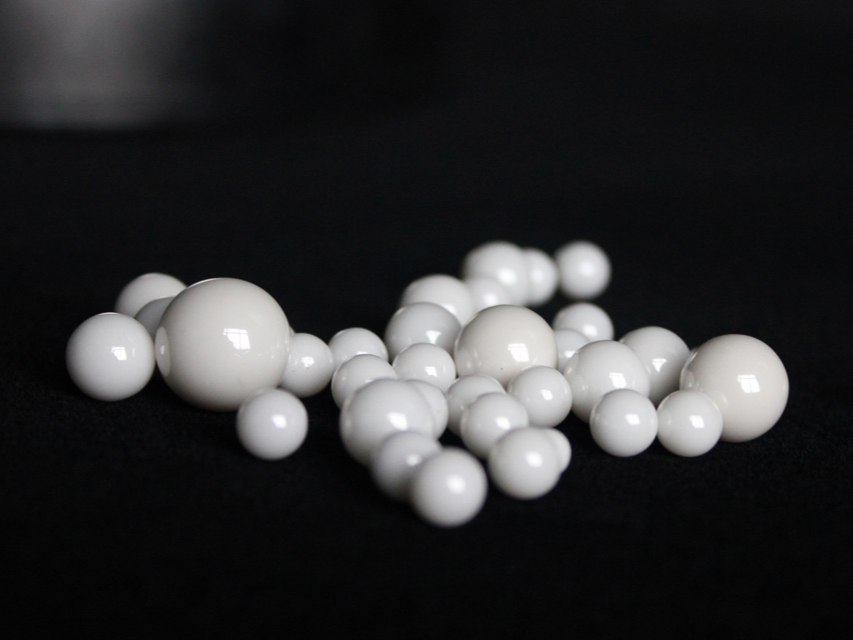 行星研磨球材料科学详解与选型指南：从原理到应用的全面解析